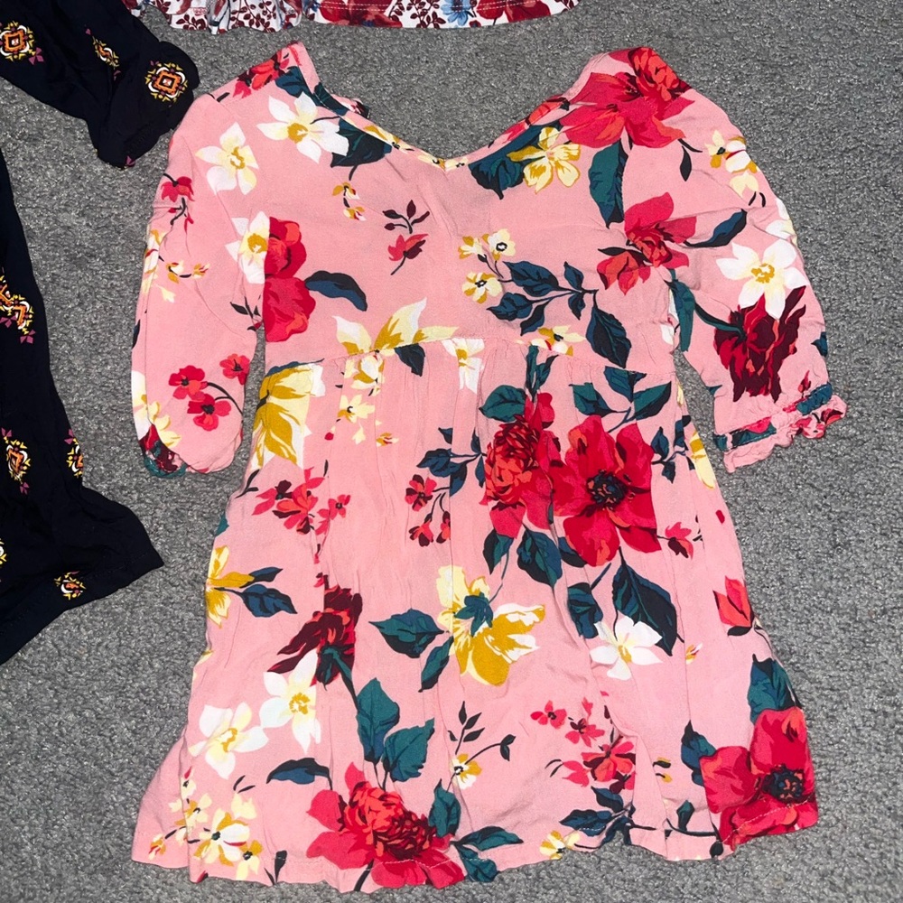 Toddler Girls 2T Winter Clothing Lot - 4 Pieces (3 Dresses & Minnie Mouse Top) - Picture 4 of 5